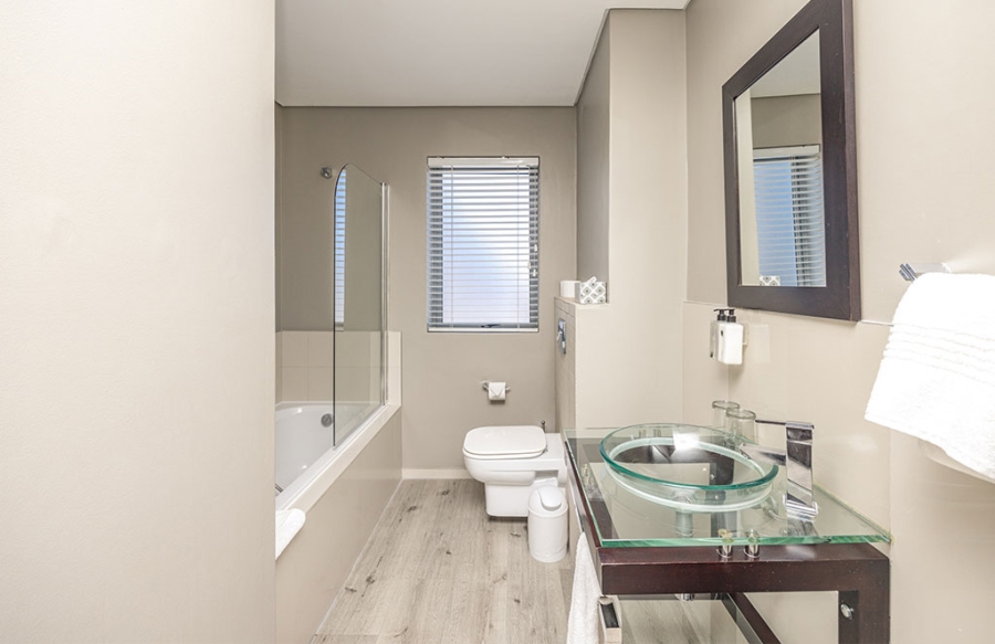 2 Bedroom Property for Sale in Bloubergstrand Western Cape